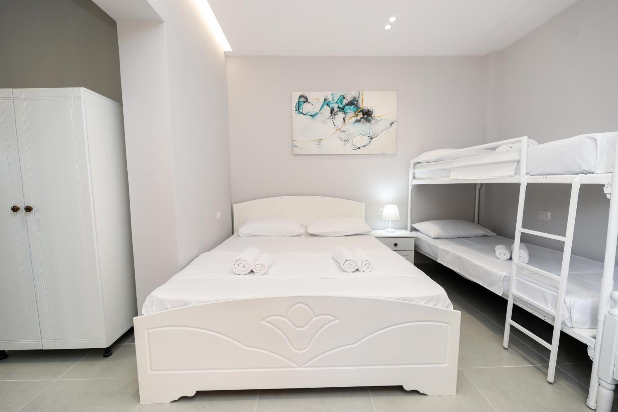 Vila Feliz - Premium Rooms With Free Private Parking Vlore Exterior photo