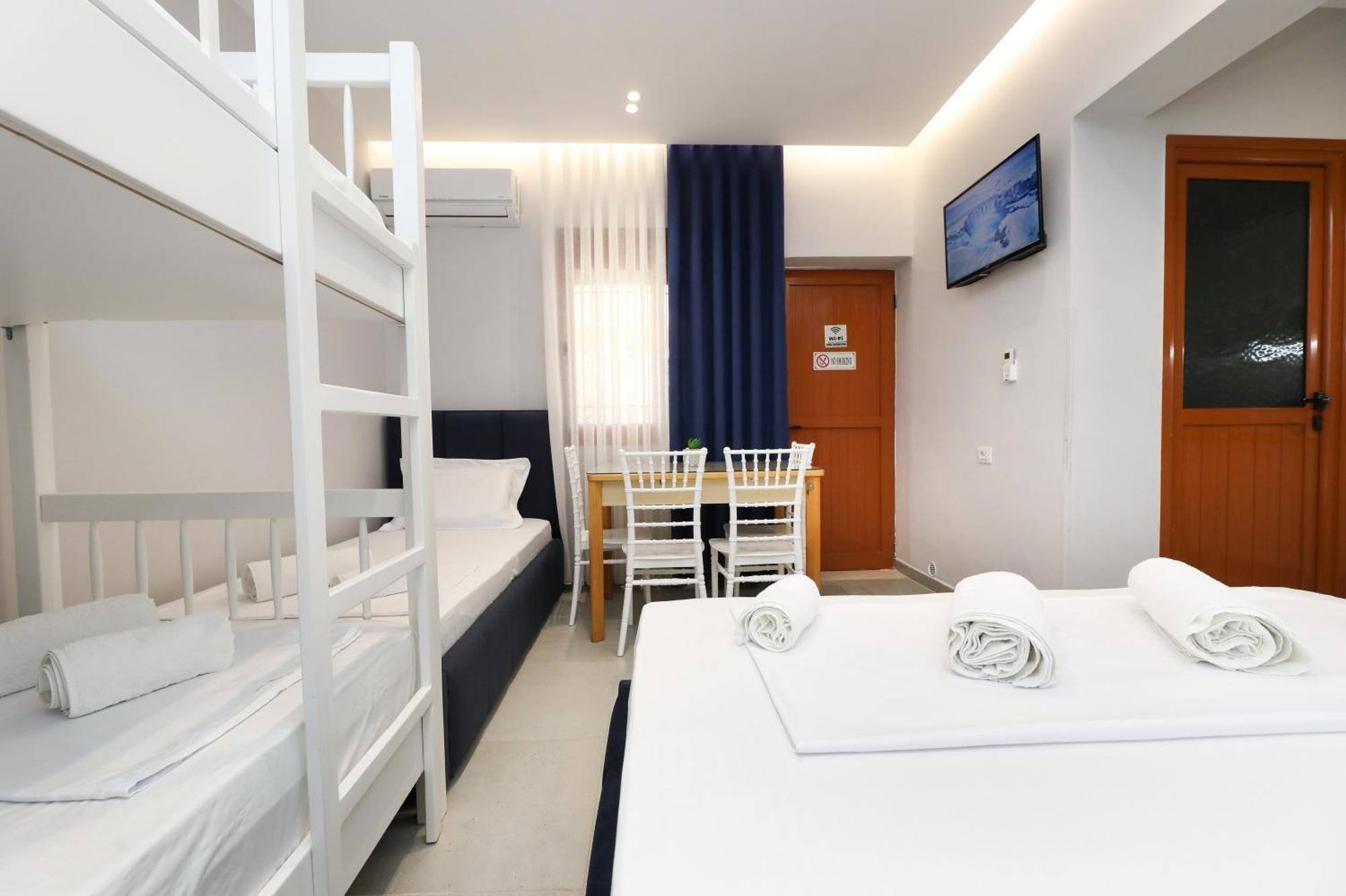 Vila Feliz - Premium Rooms With Free Private Parking Vlore Exterior photo
