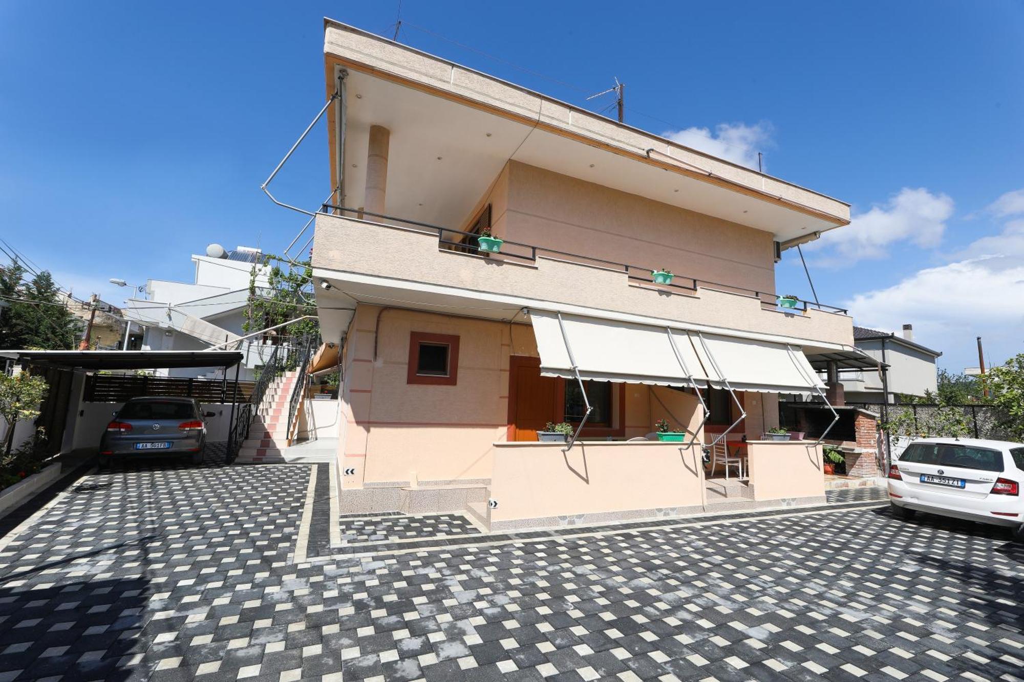 Vila Feliz - Premium Rooms With Free Private Parking Vlore Exterior photo